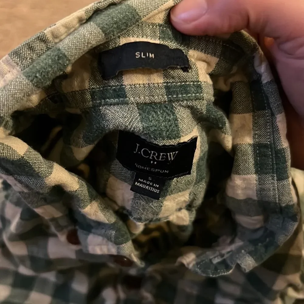 J crew plaid button up M‎